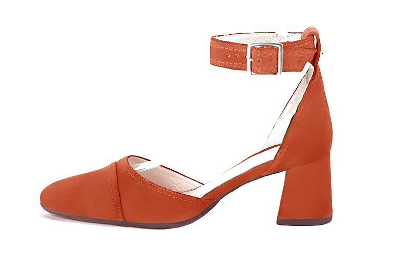 Terracotta orange women's open side shoes, with a strap around the ankle. Round toe. Medium flare heels. Profile view - Florence KOOIJMAN